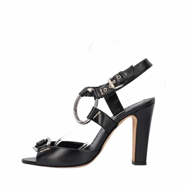 Sandália Manolo Blahnik Couro Preta