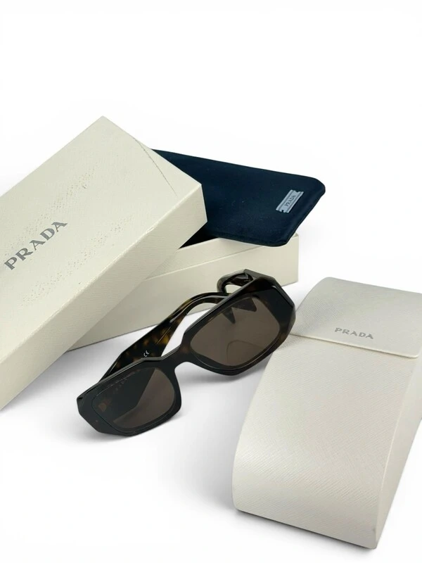 Óculos De Sol Prada Symbole Acetato De Tartaruga Marrom