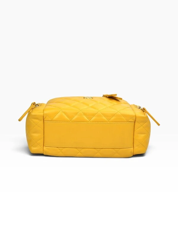 Bolsa Chanel Pocket Top Handle Vanity Yellow