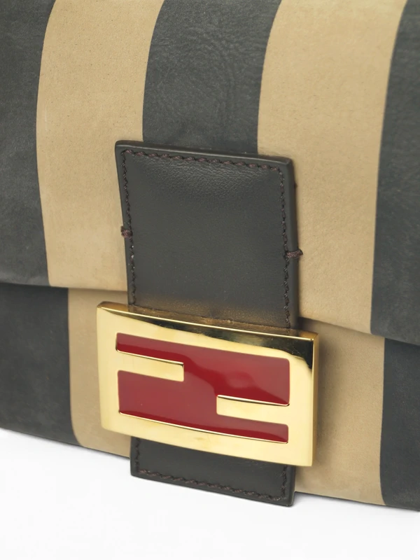 Bolsa Fendi Nubuck Pequin Baguette Moro e Ebano