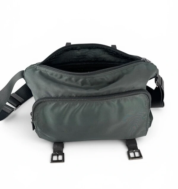 Bolsa Prada Re-Nylon Verde Verde