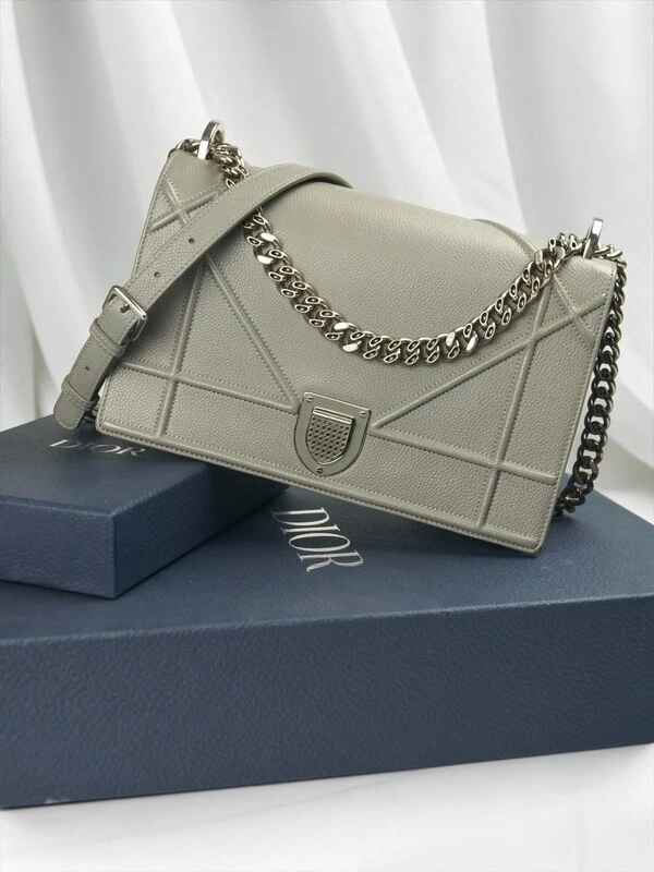 Bolsa Dior Diorama Flap Bag Cinza