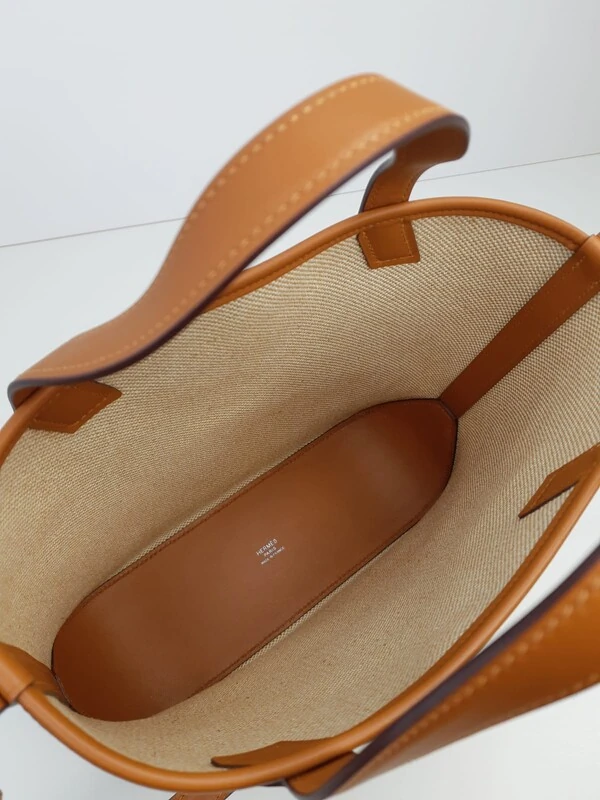 Bolsa Hermès Cabas H Em Biais 27 Caramelo Off White