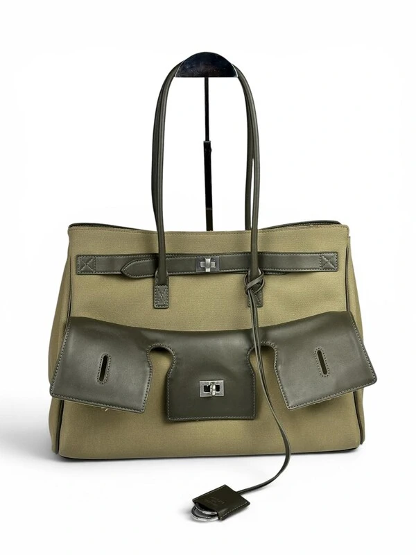 Bolsa Balenciaga Bel Air Carry All Média Canvas & Couro Cáqui e Verde