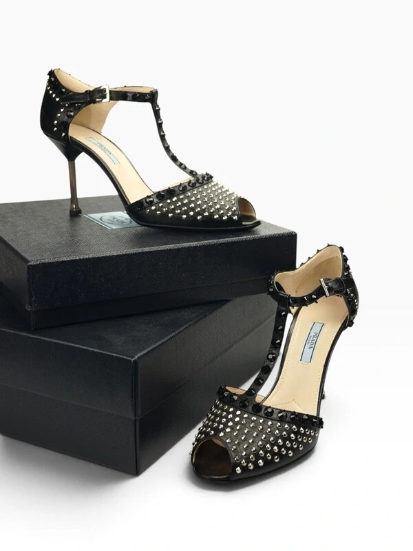 Sandália Prada Peep Toe Studded T-Strap