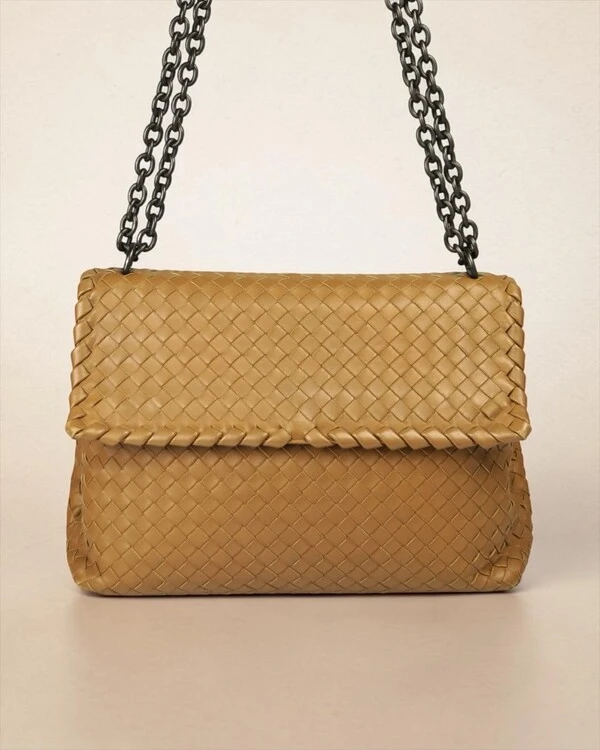 Bolsa Bottega Veneta Olimpia Intrecciato Caramelo