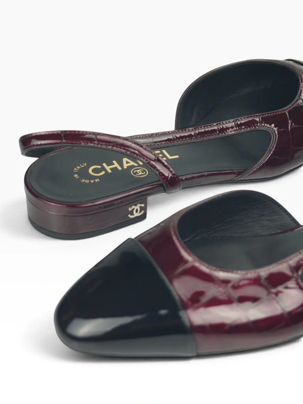 Chanel Crocodile Embossed Patent Leather Cap-Toe Slingback