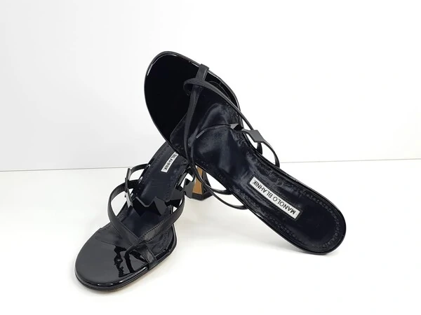Sandália Mule Manolo Blahnik Verniz Preta