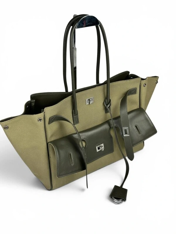 Bolsa Balenciaga Bel Air Carry All Média Canvas & Couro Cáqui e Verde