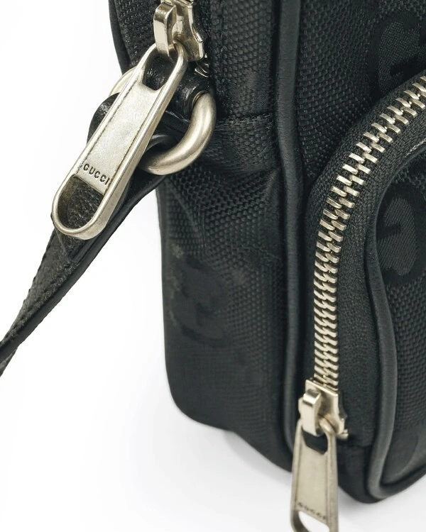 Bolsa Gucci Off The Grid Double Zip Mini Preta