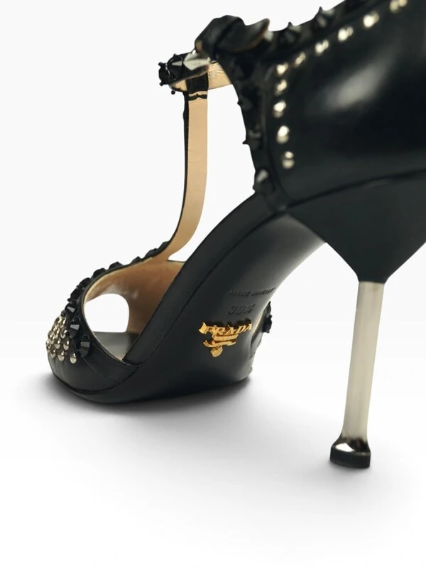 Sandália Prada Peep Toe Studded T-Strap