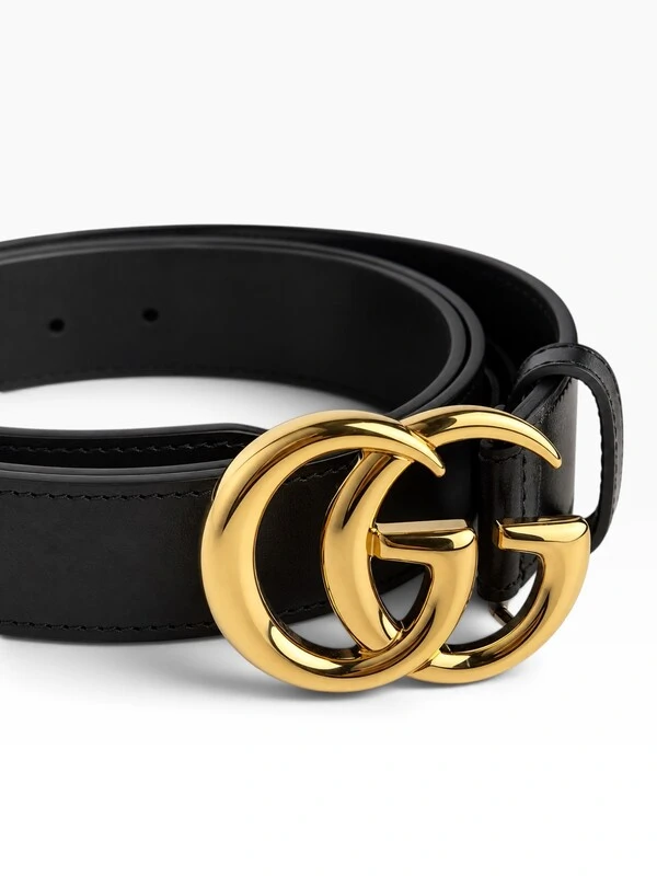 Cinto Gucci GG Marmont Preto com Fivela Dourada