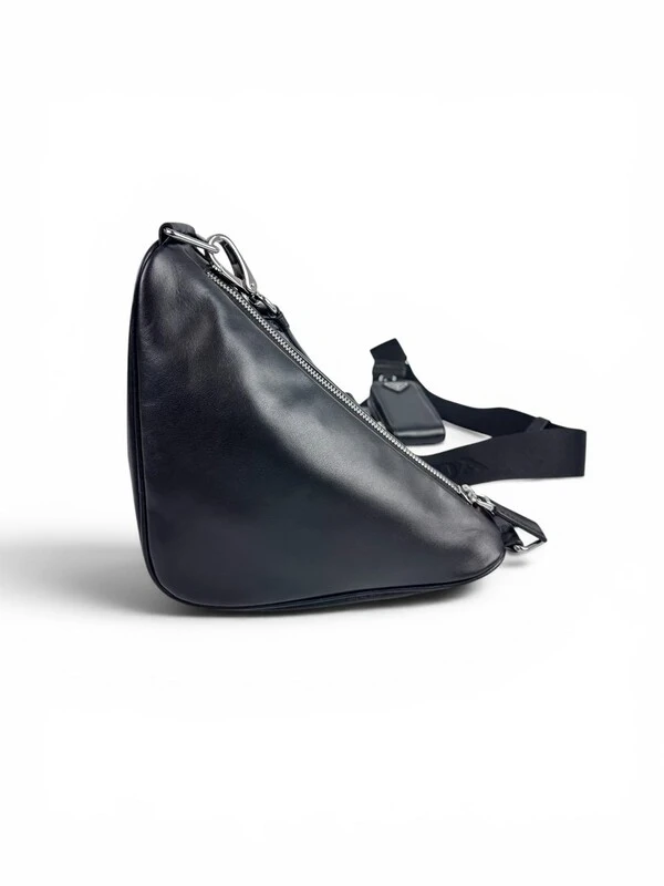 Bolsa Prada Grace Lux Triangle Preta