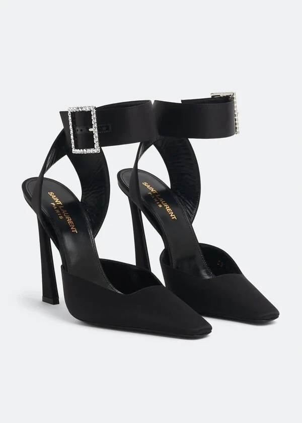 Sapato Saint Laurent Scarpin Crystal Buckle Pumps Preto