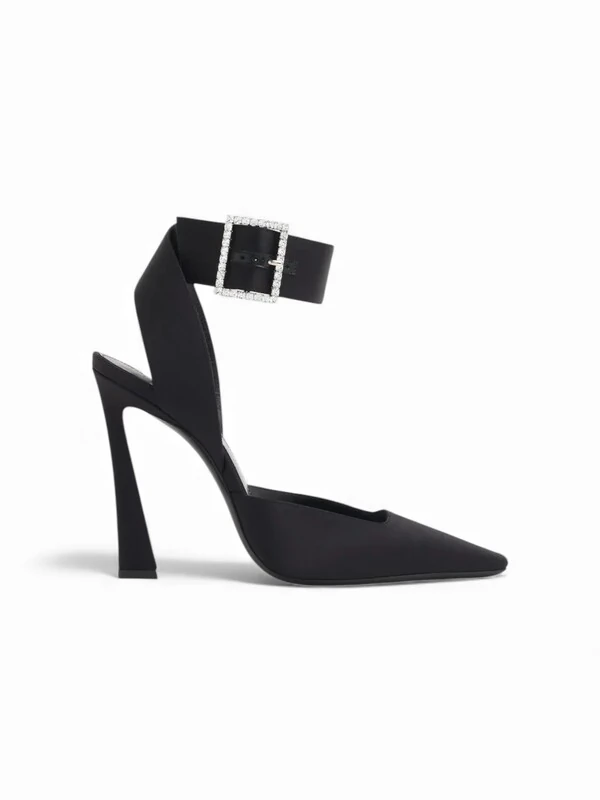 Sapato Saint Laurent Scarpin Crystal Buckle Pumps Preto