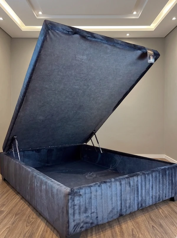 Baú Premium 138X188 Casal - Veludo Bordado Preto