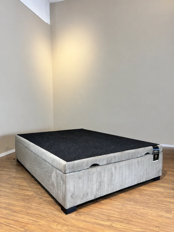 Baú Premium 138X188 Casal Veludo Bordado Capuccino