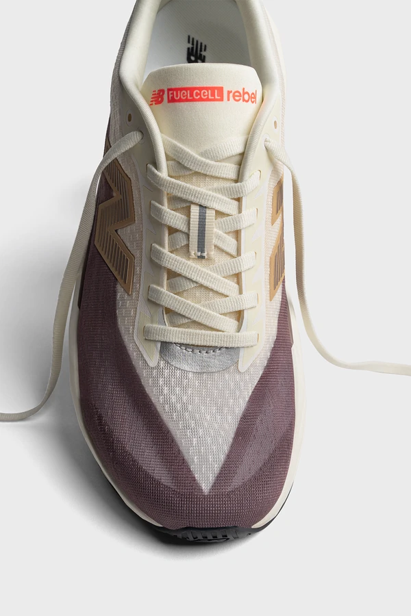 Tênis New Balance Fuelcell Rebel V5 Masculino