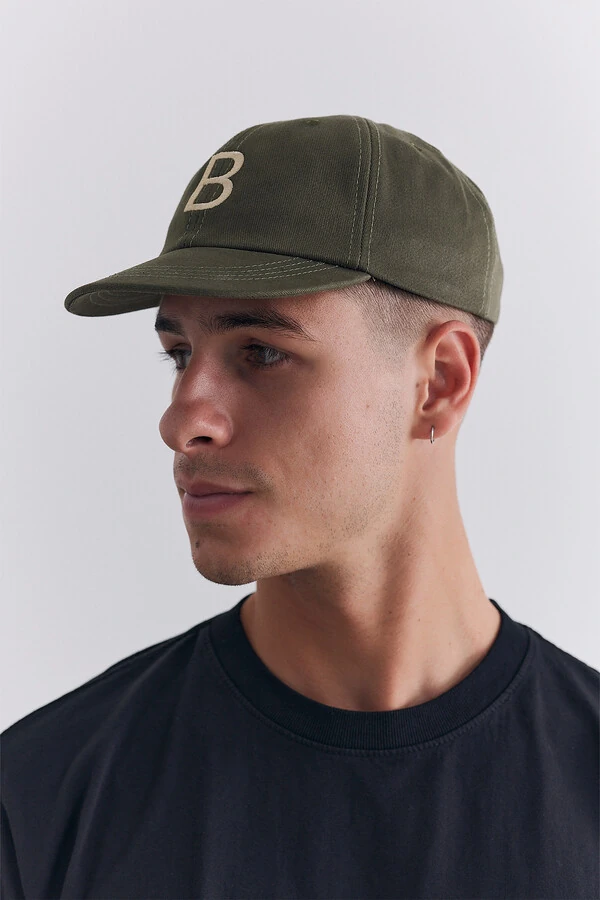 Boné Base Letter Olive