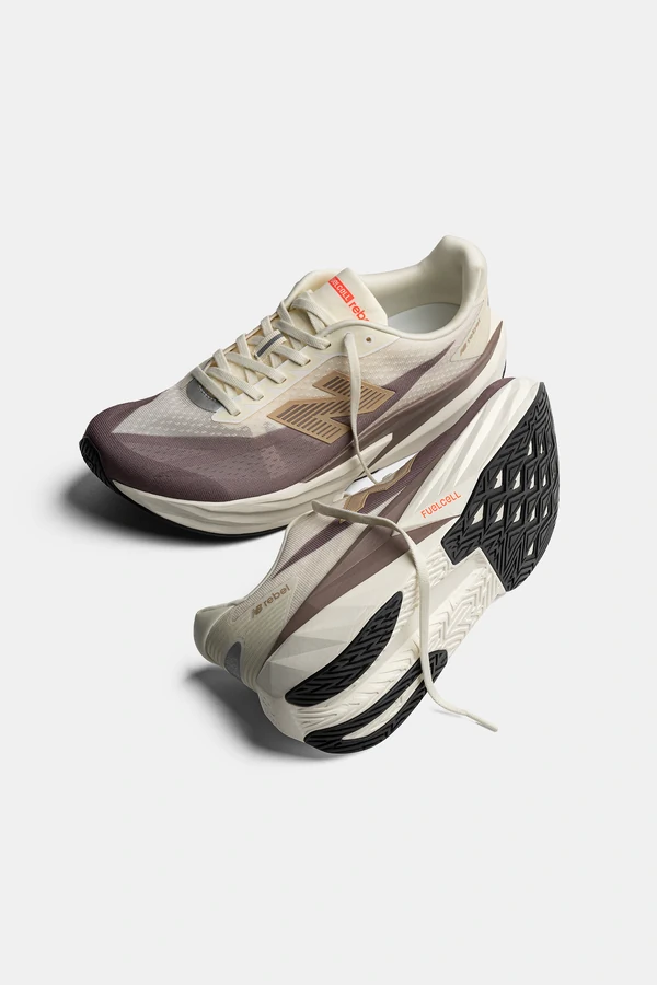 Tênis New Balance Fuelcell Rebel V5 Masculino