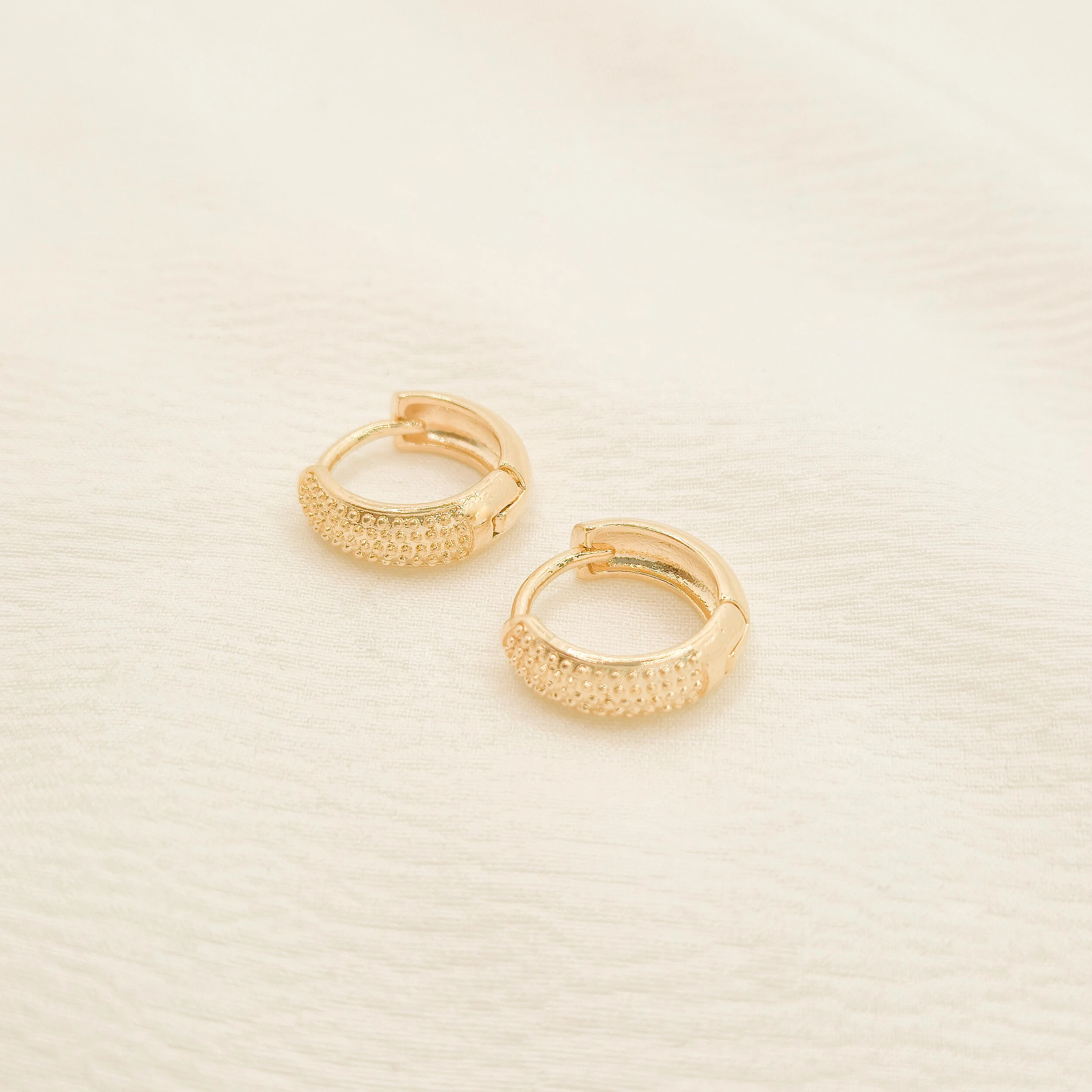 FotoBrinco Catu Argola Textura Bolinha