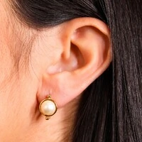 Brinco Elara Argola Pérola Frontal