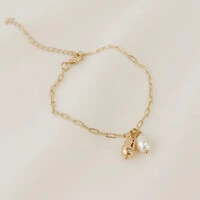 Pulseira Andorra Mini Elo Cartier com Pérola Água Doce e Arroz em ABS