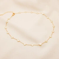 Colar Lumi Mini Trevos Pérolas