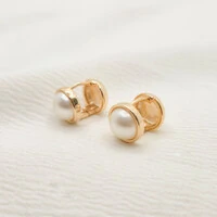 Brinco Belize Meia Pérola