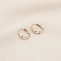 Brinco Saitama Argola Oval Fio Duplo