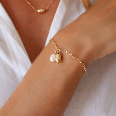 Foto Pulseira Andorra Mini Elo Cartier com Pérola Água Doce e Arroz em ABS