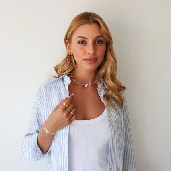Choker Luma Madre Pérola Micro Pérolas e Pomba da Paz