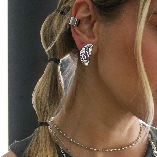 Brinco Waterloo Meia Lua Martelado