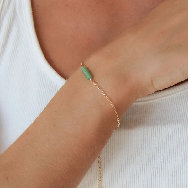 Pulseira Kailua Mini Elo Cartier com Tubo de Pedra Natural