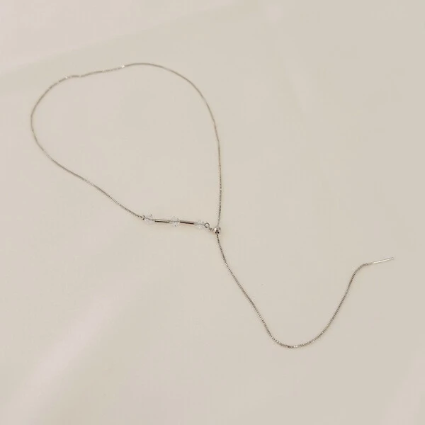 Colar Évora Gravata Veneziana com detalhe de Cristal Preciosa e Pingente Palito