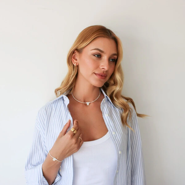 Choker Luma Madre Pérola Micro Pérolas e Pomba da Paz