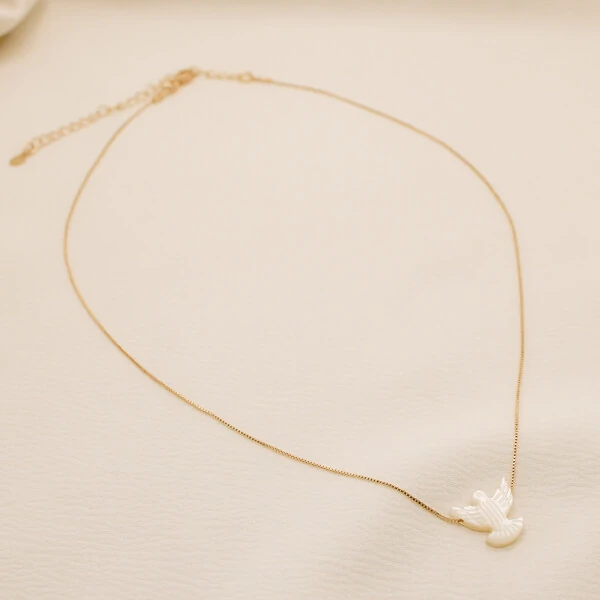 Colar Espirito Santo Pomba Madrepérola