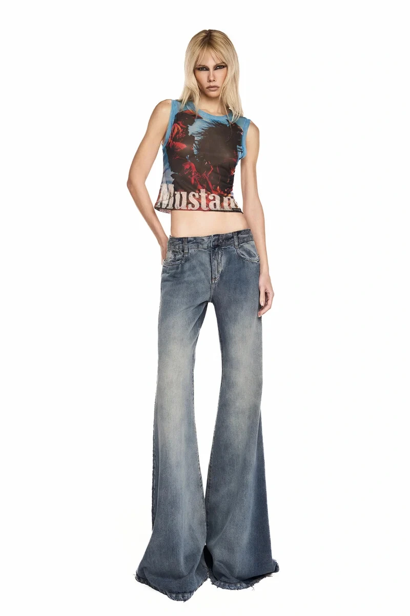 Foto Calça Jeans Flare Boca De Sino