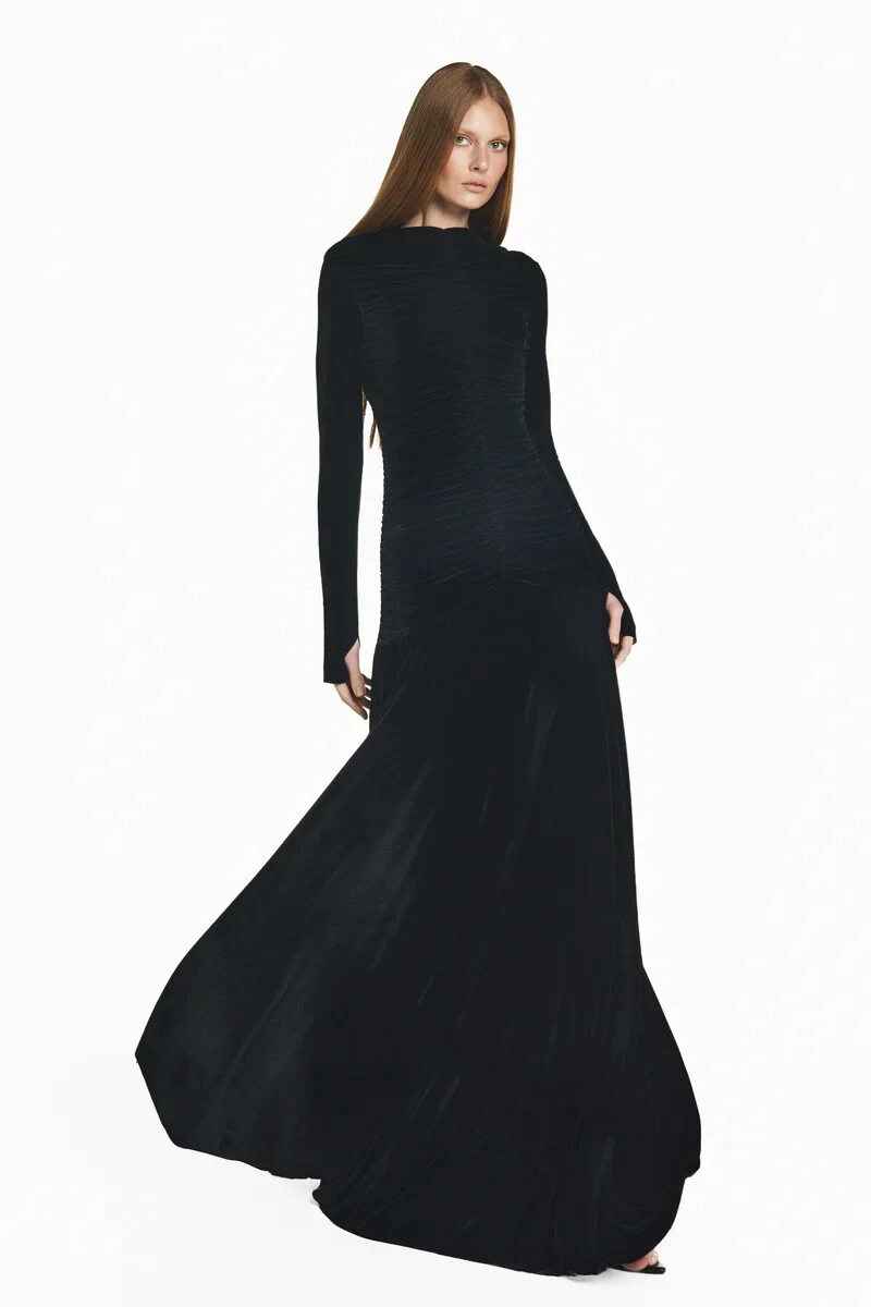 FotoVestido Longo Corpo Drapeado Manga Longa Veludo