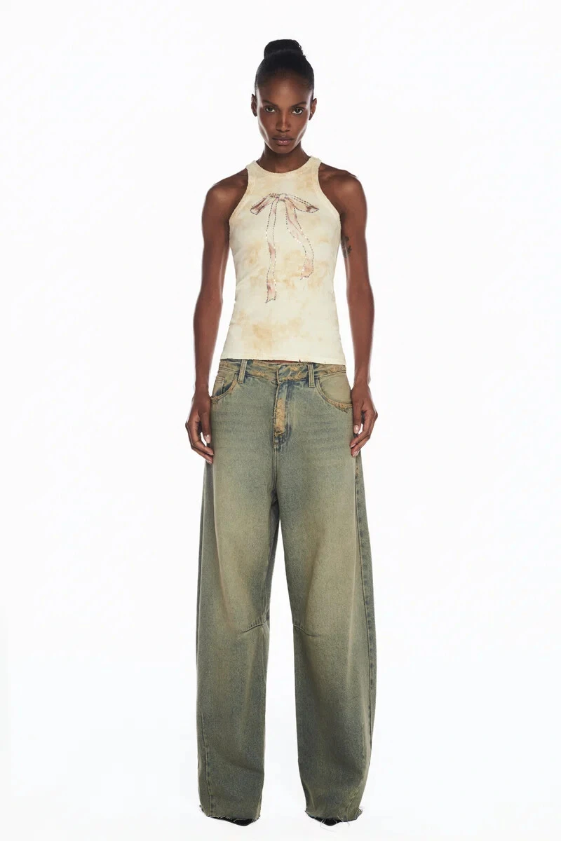 Foto Calça Jeans Baggy Azul Amarelada