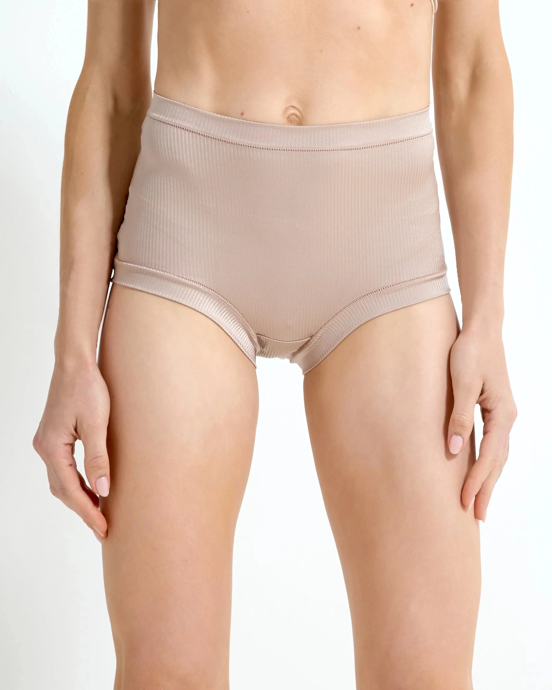 Foto Hot Pants Ammi