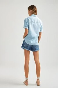 Shorts loose jeans escuro