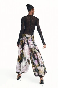 Calça pala e punho lastex floral estampado