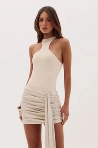 Conjunto Daphene body saia