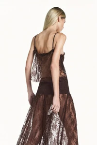 Regata alça babados frontais