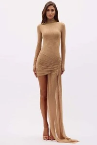 Vestido tule com aplicacação íris