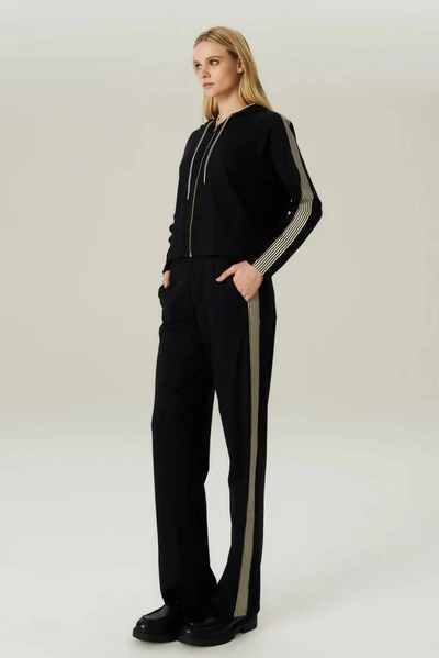 FotoCalça Hoodie Malha Listrada