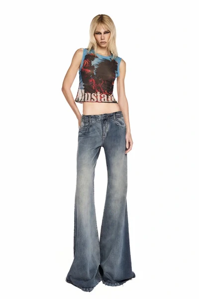 Foto Calça Jeans Flare Boca De Sino