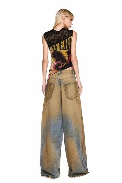 Foto Calça Jeans Balloon Dirty Destroyed