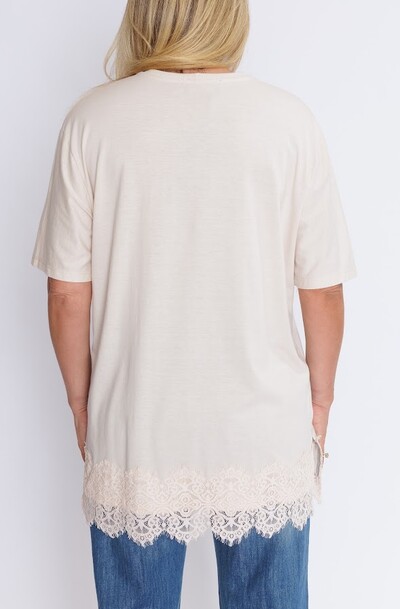 FotoCamiseta Renda Barra Botik